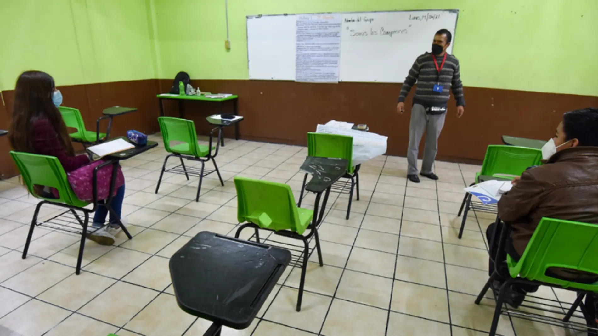 Regreso a clases en Puebla  modelo híbrido